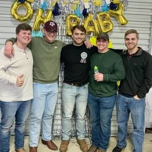 Meet your Posher, Roy